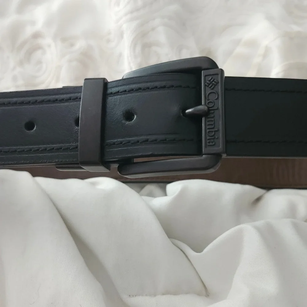 Columbia Men's‎ Black Leather Belt Size 30-32 Casual